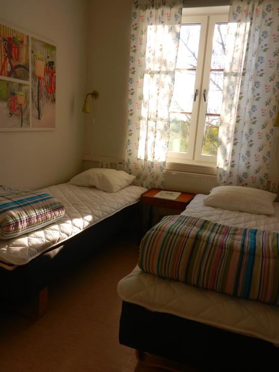 Hostal Gothem Logi Habitación foto